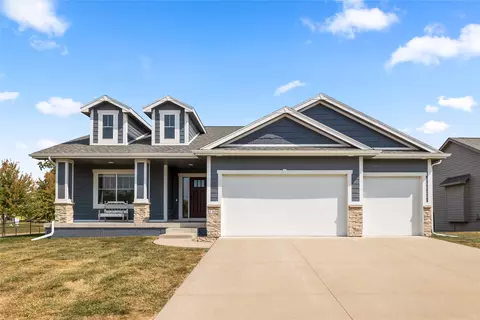 1709 NW Ridgeline Ct, Ankeny, IA 50023