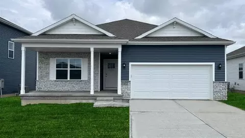 575 Raccoon St, Waukee, IA 50263