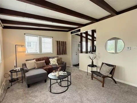 2216 Lay St, Des Moines, IA 50317