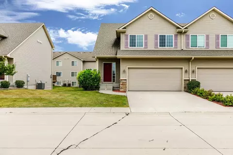 2227 NW Chapel Ln, Ankeny, IA 50023