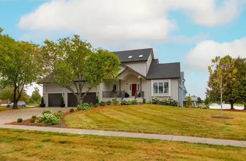 1001 NE Lake View Ct, Ankeny, IA 50021