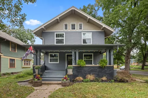 2703 Kingman Blvd, Des Moines, IA 50311