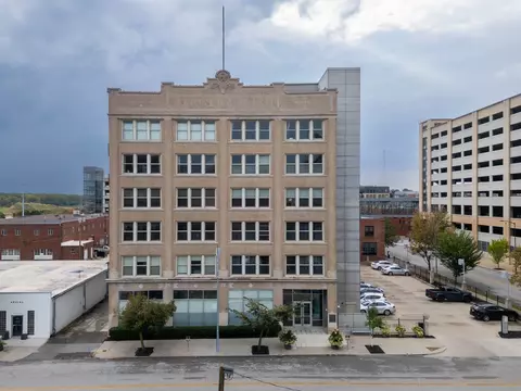 112 11th St #102, Des Moines, IA 50309