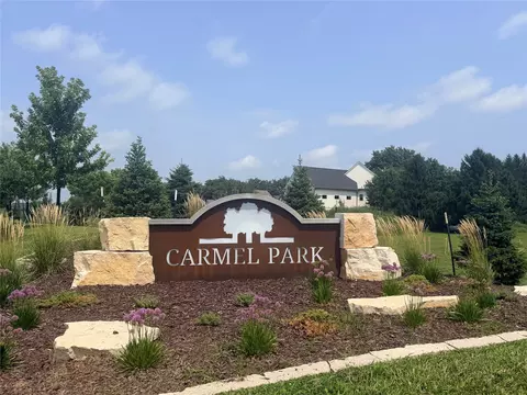 14155 Maple Dr, Urbandale, IA 50323