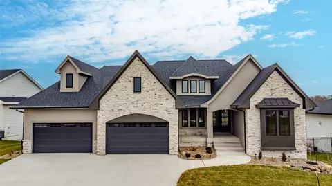 3957 NW 177th Ct, Clive, IA 50325
