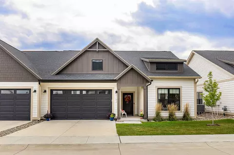 2102 Aikman Dr, Ames, IA 50010