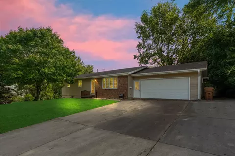 222 Bass St, Carroll, IA 51401