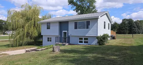 309 S 1st St, Fontanelle, IA 50846