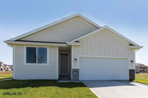 1440 Locust St, Waukee, IA 50263