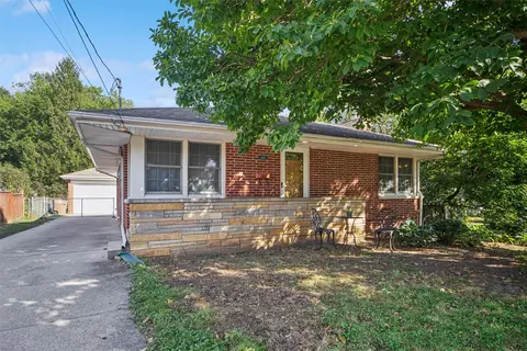 1303 68th St, Windsor Heights, IA 50324
