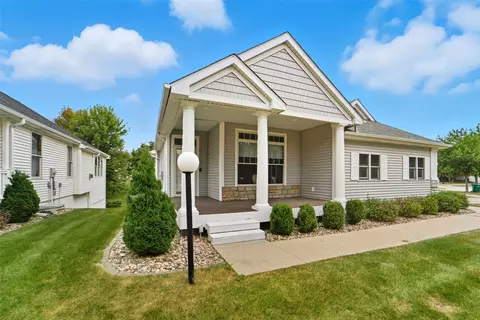 7982 Wistful Vista Dr, West Des Moines, IA 50266