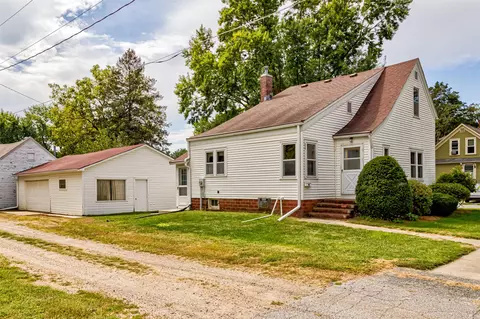 816 15th St, Boone, IA 50036
