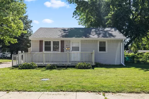 821 E Jackson Ave, Des Moines, IA 50315