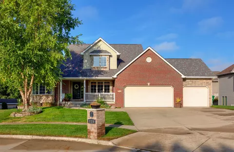 710 NW Rockcrest Cir, Ankeny, IA 50023