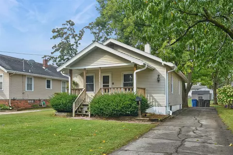 2210 36th St, Des Moines, IA 50310