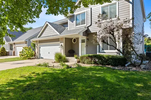1236 65th St, West Des Moines, IA 50266