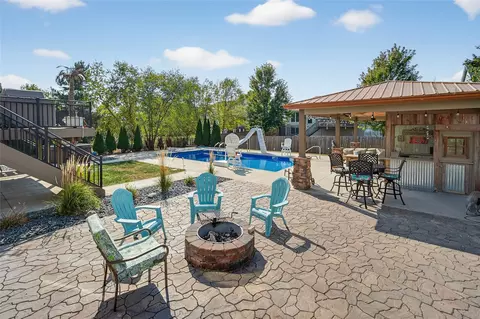 830 SE Plumwood Ln, Waukee, IA 50263