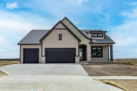 1610 NW Parkside Ln, Waukee, IA 50263