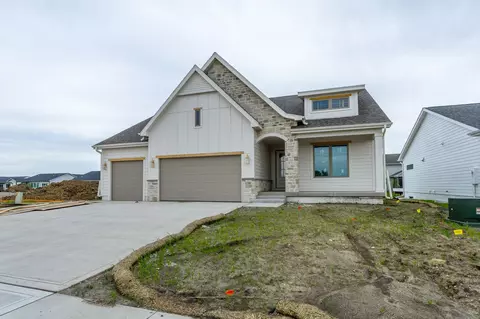 130 NW Crabtree Ln, Waukee, IA 50263