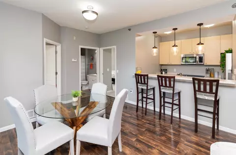 1740 SE La Grant Pkwy #30, Waukee, IA 50263