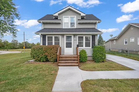 816 N 7th Ave W, Newton, IA 50208