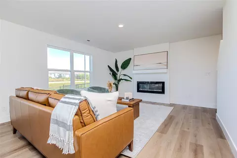 622 Elizabeth Ln NW, Bondurant, IA 50035