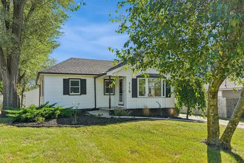 119 E Park Ave, Des Moines, IA 50315