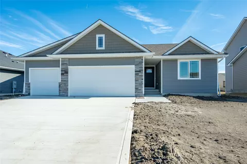 1613 NW Benjamin Dr, Ankeny, IA 50023