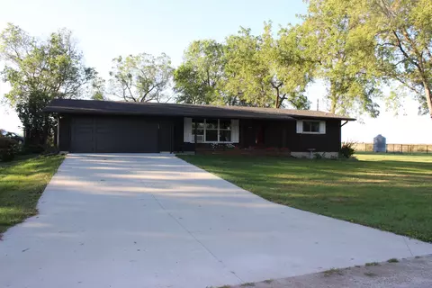 620 Locust St, Minburn, IA 50167