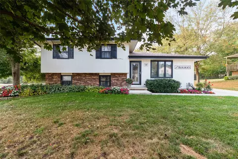 105 Feller Curv, Van Meter, IA 50261