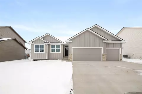 3116 NW 27th Cir, Ankeny, IA 50023