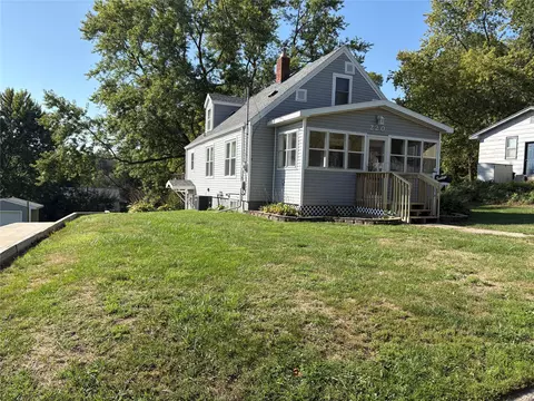 220 Virginia Ave, Des Moines, IA 50315
