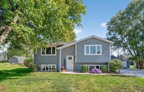 311 SW 2nd Pl, Panora, IA 50216