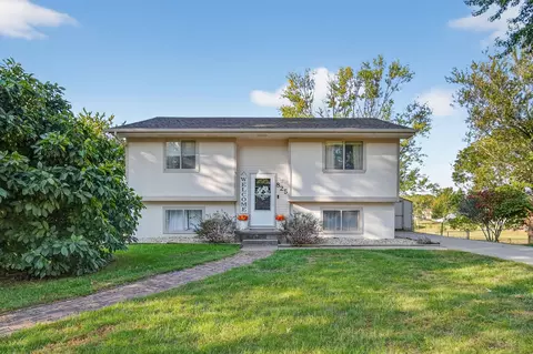 825 Casady Dr, Norwalk, IA 50211