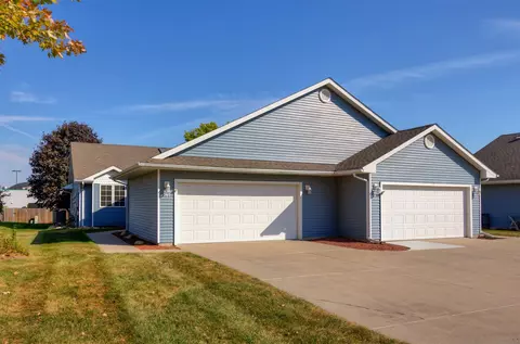 265 Laurel St, Waukee, IA 50263