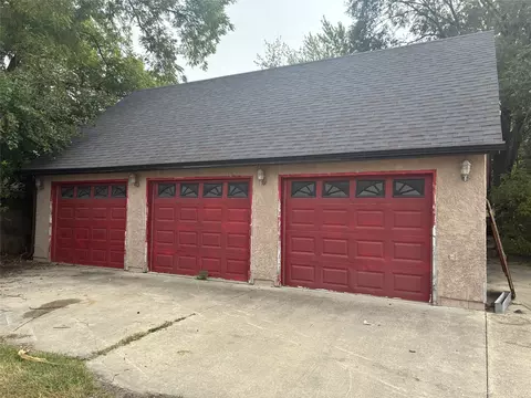 Exterior - 1204 9th St, Nevada, IA 50201 photo 1 of 1