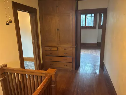 Entry Way - 1204 9th St, Nevada, IA 50201 photo 1 of 1
