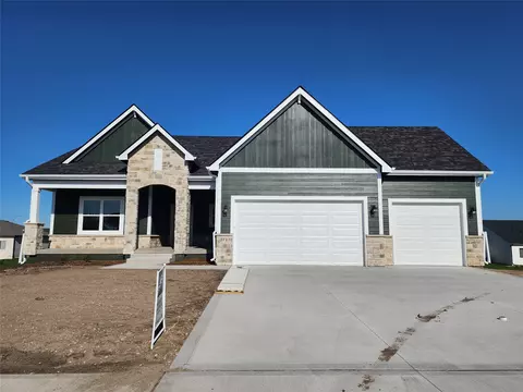 2713 NW Linwood Ct, Ankeny, IA 50023