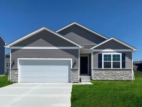 2919 Plum Dr, Norwalk, IA 50211