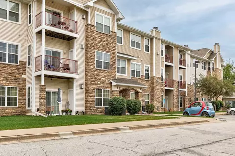 1333 SE University Ave #303, Waukee, IA 50263