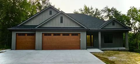 6480 64th Ln, Norwalk, IA 50211