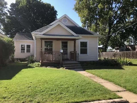 833 Walker St, Des Moines, IA 50316