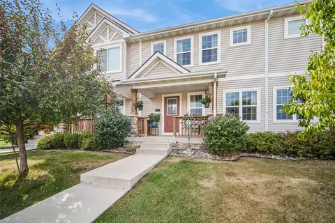 1111 S 91st St, West Des Moines, IA 50266