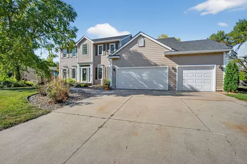 2094 NW 137th St, Clive, IA 50325