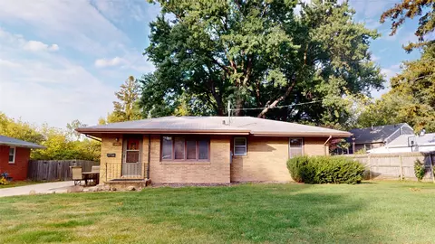 442 E Miller Ave, Des Moines, IA 50315