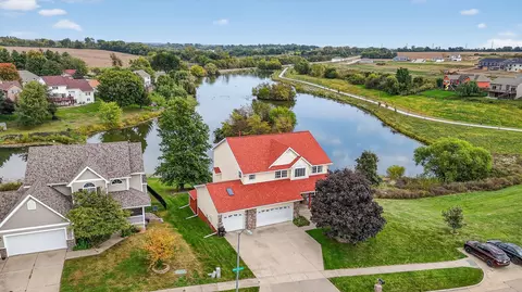 6721 Three Lakes Pkwy, Des Moines, IA 50320