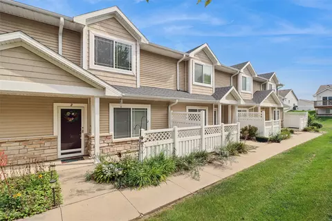 2321 Hart Ave #2, Des Moines, IA 50320