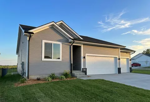 631 Fremont Ave, Ames, IA 50014