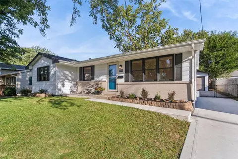 4140 Boyd St, Des Moines, IA 50317