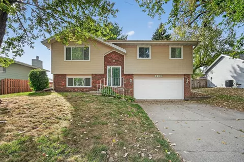 400 38th St, West Des Moines, IA 50265